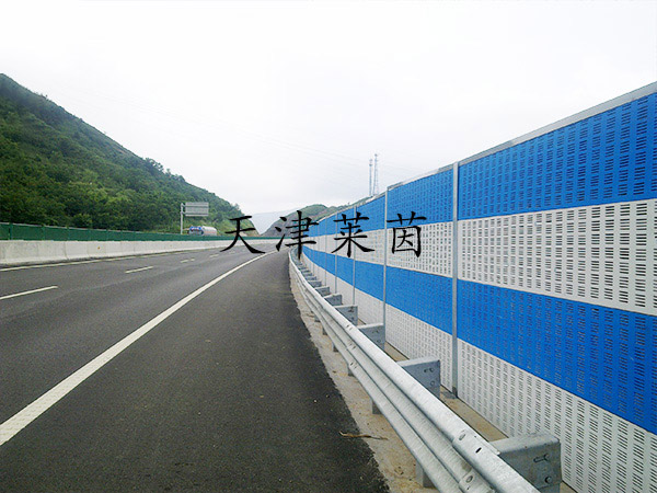 <a href=http://www.amghmuz.cn/news_article?news_id=125>公路聲屏障</a>